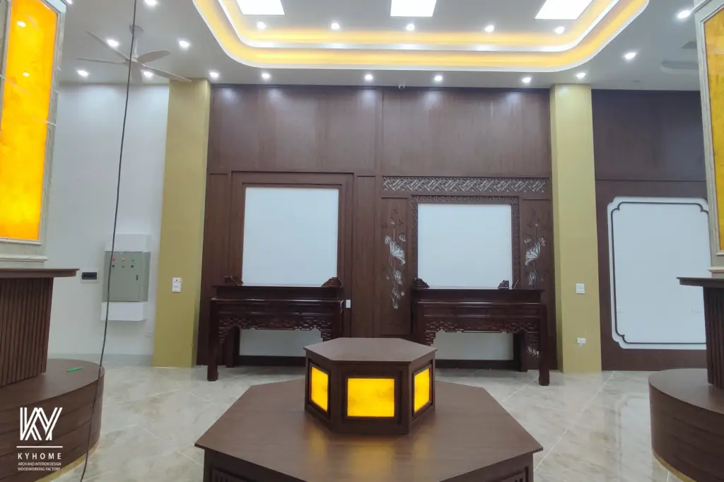 vách trang trí và vách thờ nội thất showroom